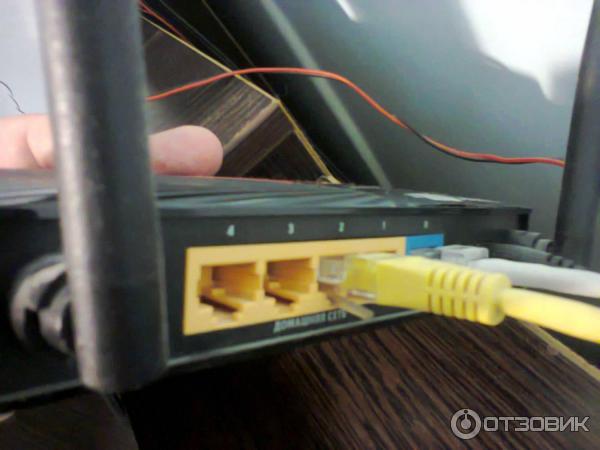 Интернет-центр для выделенной линии Ethernet, с точкой доступа Wi-Fi 802.11n 300 Мбит/с и коммутатором Ethernet Интернет-центр Keenetic Lite II фото