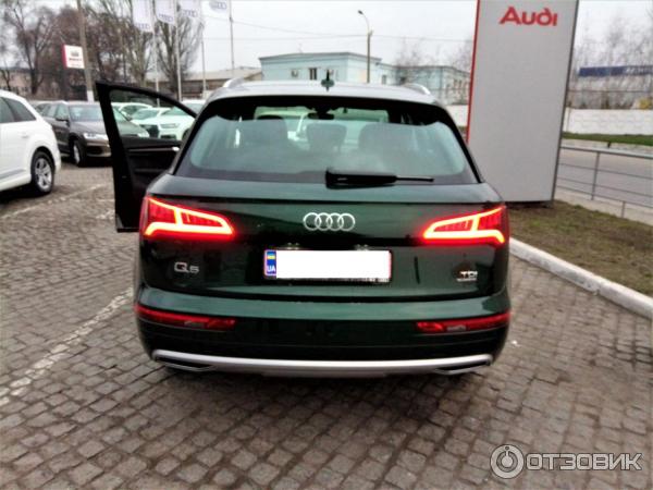 Автомобиль NEW AUDI Q5 2.0 TDI quattro фото