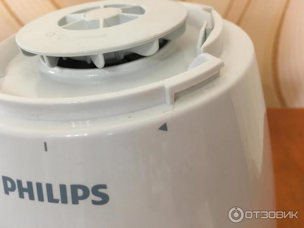 Блендер Philips HR2000 фото