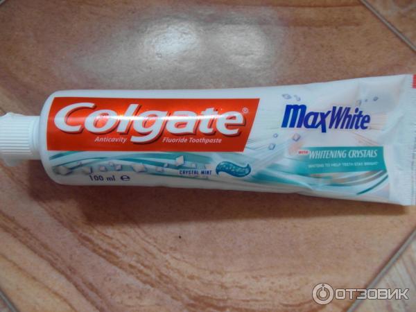 Зубная паста Colgate Макс Блеск с отбеливающими пластинками фото