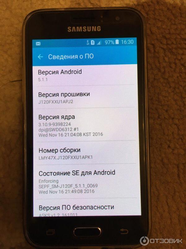 Смартфон Samsung Galaxy J1 фото