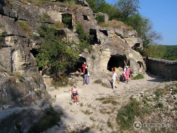 Экскурсия Ханский дворец - крепость Чуфут-Кале (Россия, Крым) фото