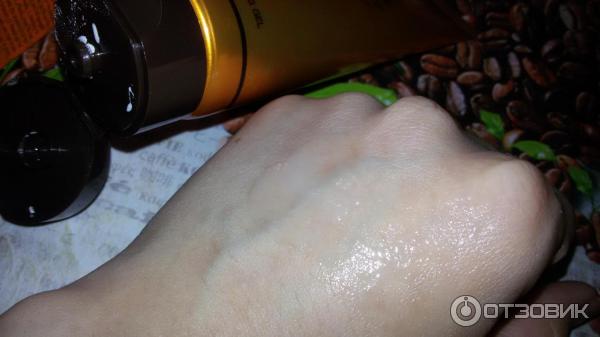 Гель-пилинг для лица Eunyul Horse Oil Peeling Gel с лошадиным маслом фото