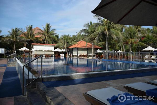 Отель Dessole Sea Lion Beach Resort Mui Ne 4* (ex. Sealion Beach Resort&Spa) (Вьетнам, Фантьет) фото