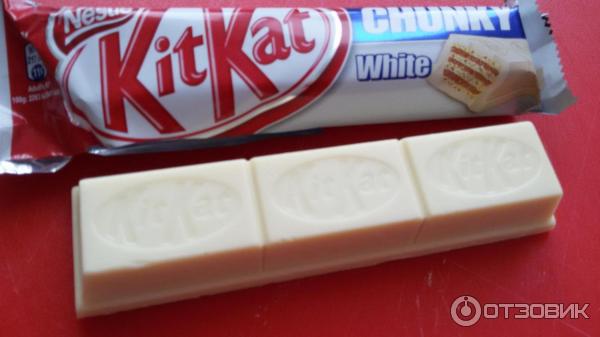 Шоколад Nestle KitKat Chunky White фото