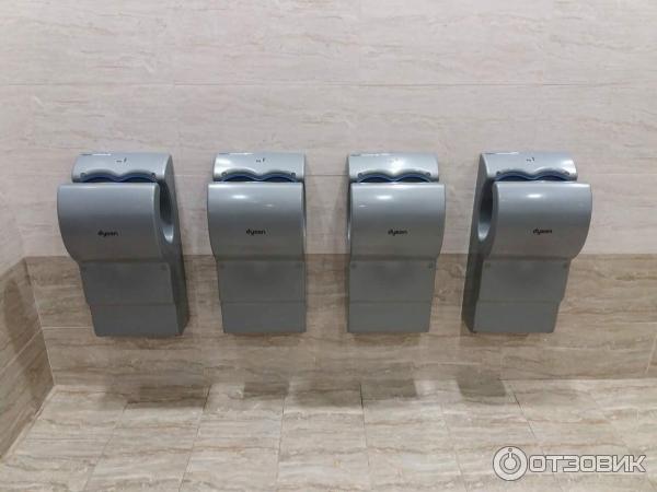 Сушилка для рук Dyson Airblade фото