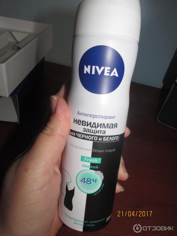 Антиперспирант аэрозоль Nivea Невидимая защита для черного и белого фото