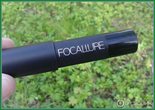 Губная помада Focallure фото