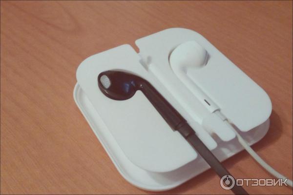 сходство с Earpod (от Apple)