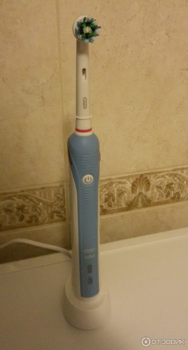 Электрическая зубная щетка Oral-B BRAUN фото