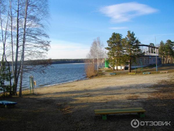 пляж и летнее кафе