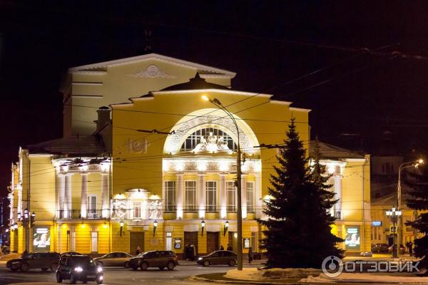 Волковский театр экскурсия. Волковский театр экскурсия. Волковский театр экскурсия. Волковский театр ярославль зима. Волковский театр экскурсия.