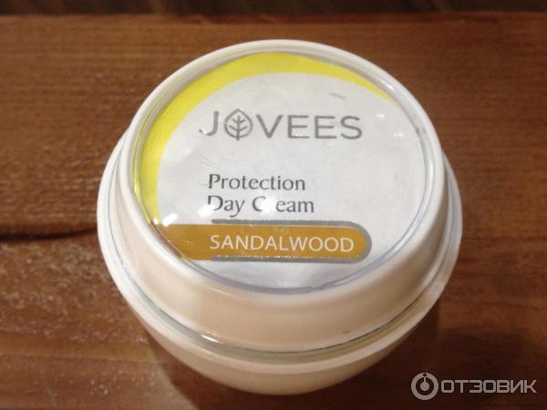 Дневной крем для лица Jovees Sandalwood SPF 20 фото