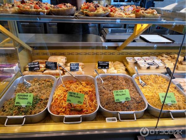 Салат с креветками и мандаринами братья караваевы