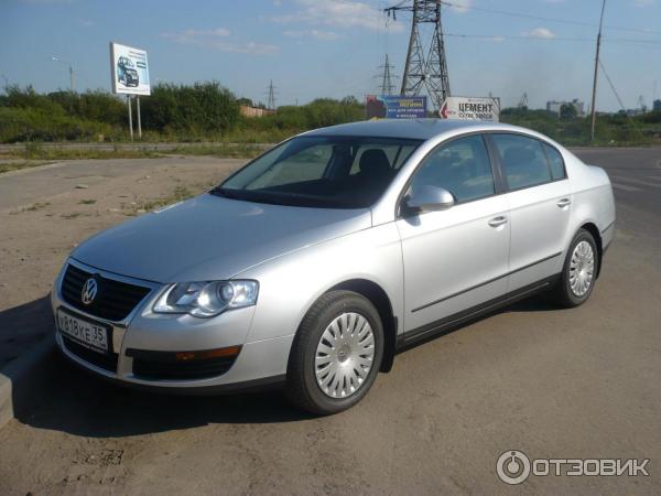 Автомобиль Volkswagen Passat В6 седан фото