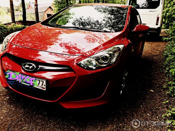 Автомобиль Hyundai i30 хэтчбек фото