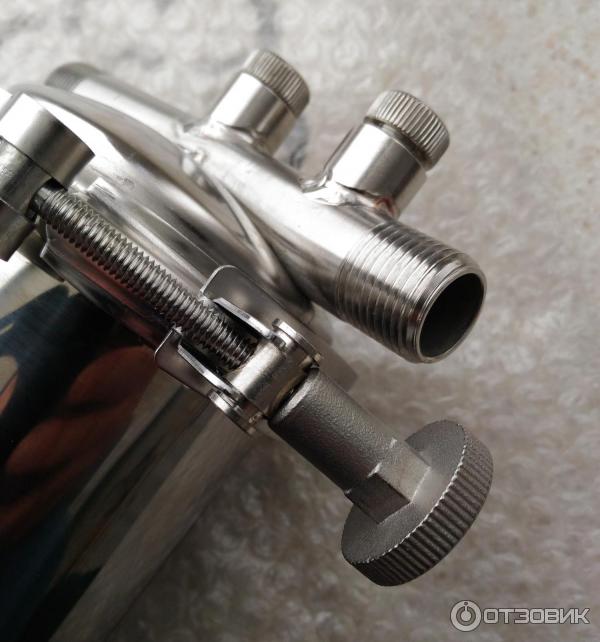 Магистральный фильтр Гейзер Тайфун для горячей и холодной воды фото