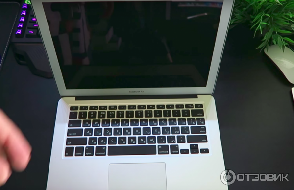 Ноутбук Apple MacBook Air 13 Early 2015 фото