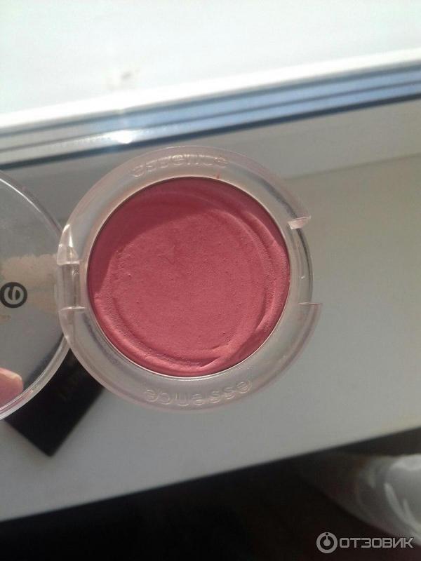 Румяна матовые Essence Matt touch blush фото