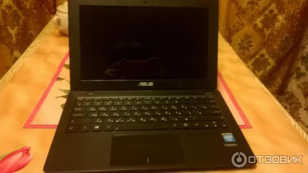 Нетбук ASUS X200CA