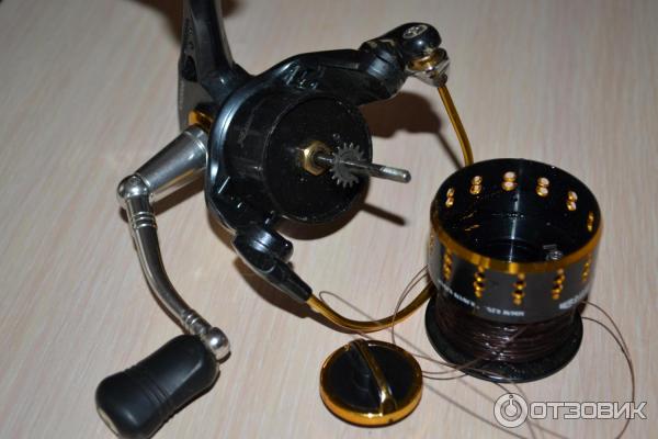 Катушка для спиннинга Quick Stream в полуразобранном состоянии