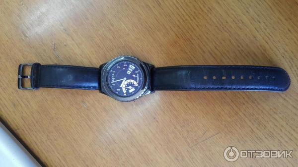 Умные часы Samsung Gear S2 фото