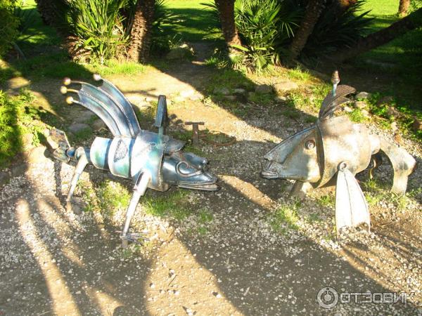 Парк у морского порта (Россия, Сочи) фото