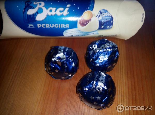 Конфеты Baci Perugina фото