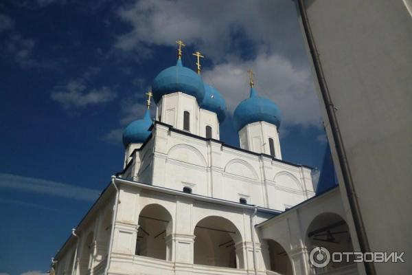 Мужской Высоцкий монастырь (Россия, Серпухов) фото