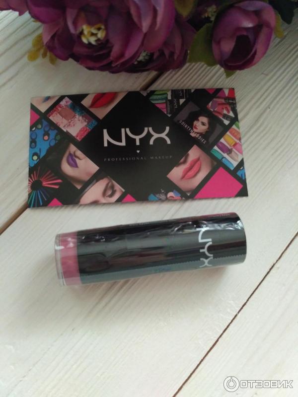 Губная помада NYX Extra Creamy Round Lipstick