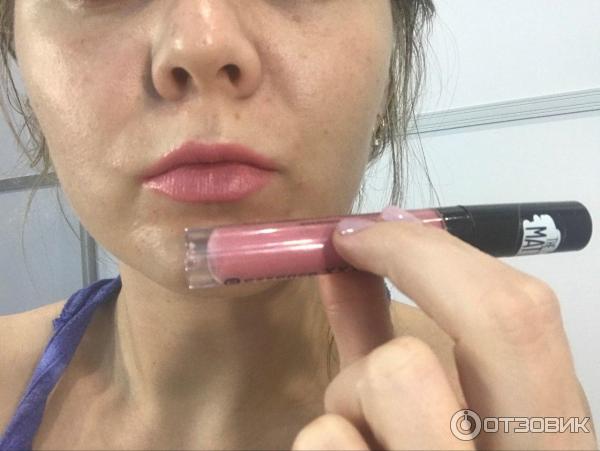 Блеск для губ Essence XXXL Longlasting lipgloss фото