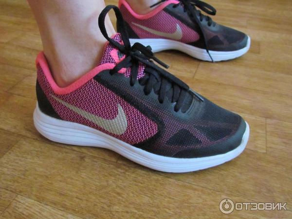 Wmns nike revolution 3 outlet