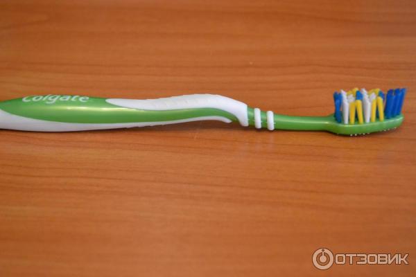 Зубная щетка Colgate ЗигЗаг фото