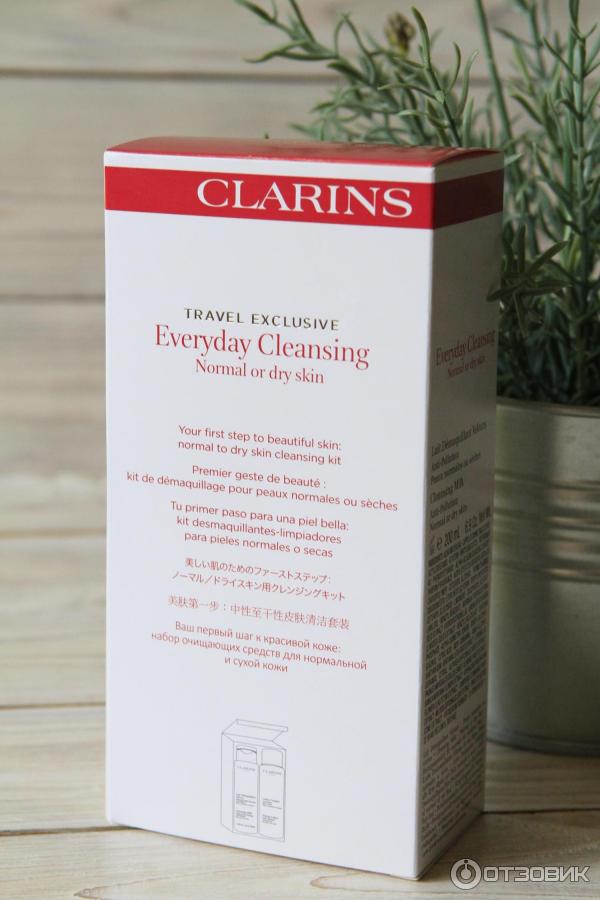 Тонизирующий лосьон Clarins с ромашкой для сухой и нормальной кожи фото