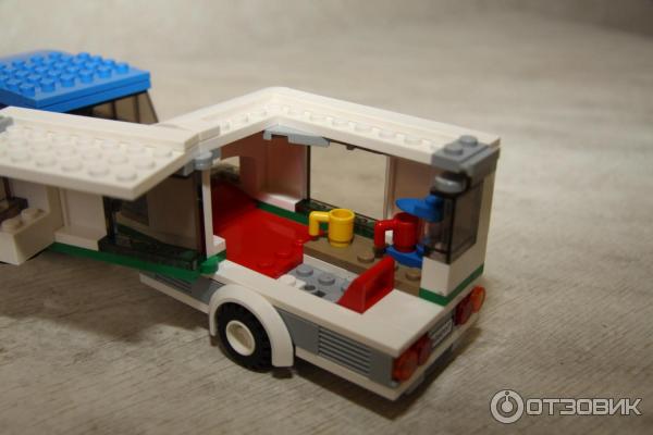 Конструктор Lego City Фургон и дом на колесах 60117 фото