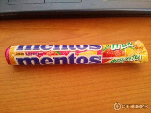 Жевательные драже Perfetti Van Melle Mentos со вкусом фруктов фото