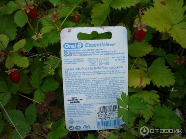 Зубная нить Oral-B Essential Floss фото