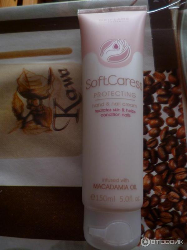 Защитный крем для рук Oriflame Нежность SoftCaress Protecting Hand&Nail Cream фото