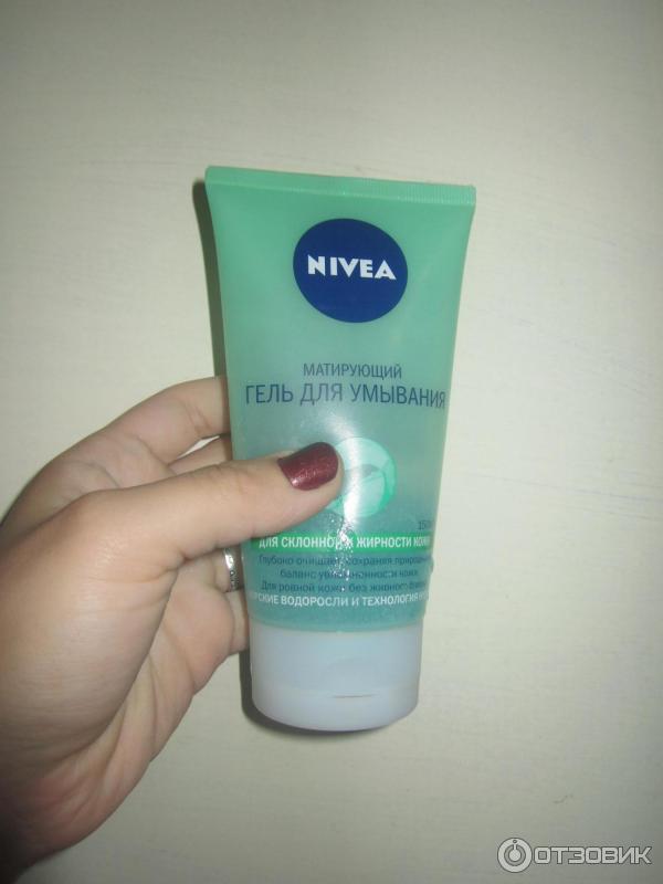 Очищающий гель для умывания Nivea Aqua Effect для склонной к жирности коже фото