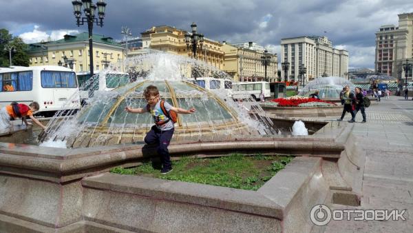 Площадь Манежная (Россия, Москва) фото