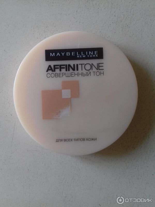 Компактная пудра выравнивающая Maybelline Affinitone Совершенный тон фото