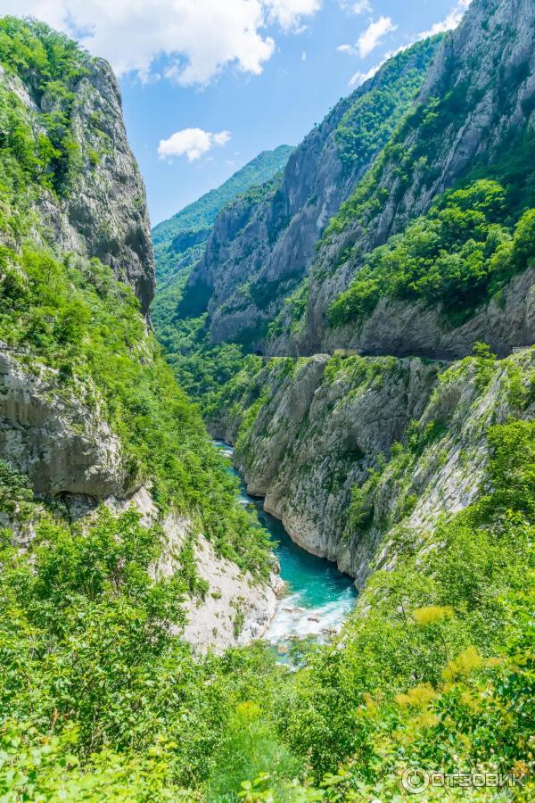 Каньон реки Морача. Черногрия. Горы. Тоннель. Смотровая площадка.