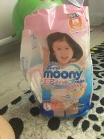 Подгузники-трусики Moony для девочек фото