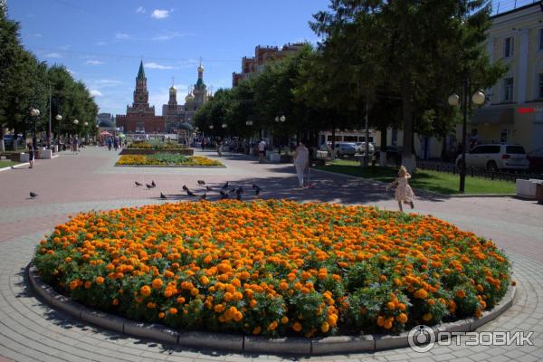 бульвар Победы, бульвар Чавайна, переходящий в театральный мост