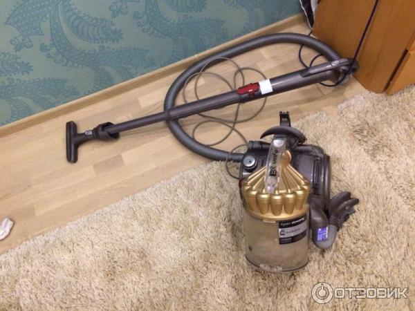 Пылесос Dyson DC32 Exclusive фото