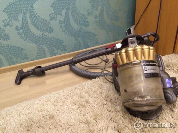 Пылесос Dyson DC32 Exclusive фото