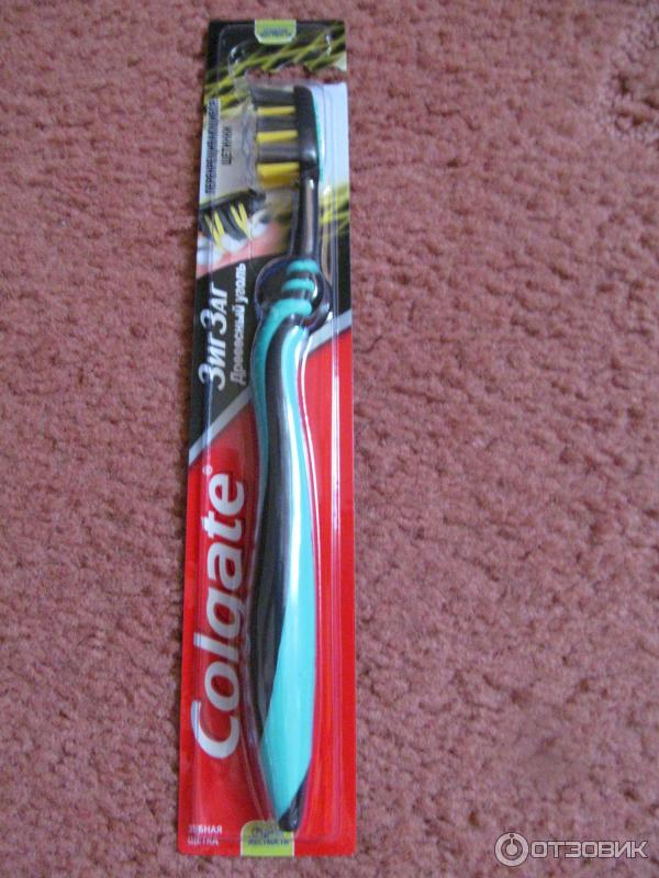 Зубная щетка Colgate ЗигЗаг Древесный уголь фото