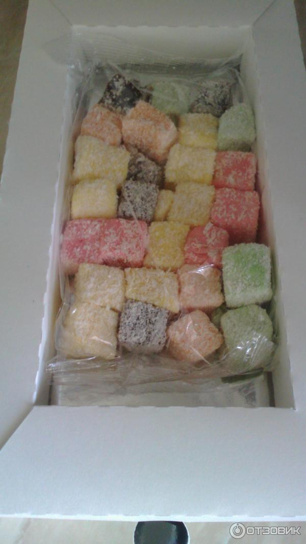 Лукум турецкий в коробке. Турецкий рахат лукум коробка. Лукум ассорти восточная. Турецкие сладости в коробках. Лукум в коробке.