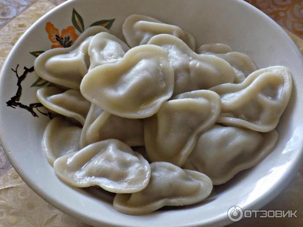 Жігіт қызына куннилингус жасап жатыр (видео)