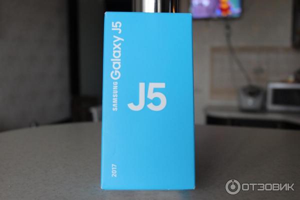 Смартфон Samsung Galaxy J5 SM-J530 фото